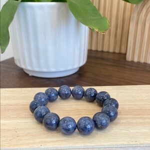 New Hespera stretchy authentic kyanite bracelet